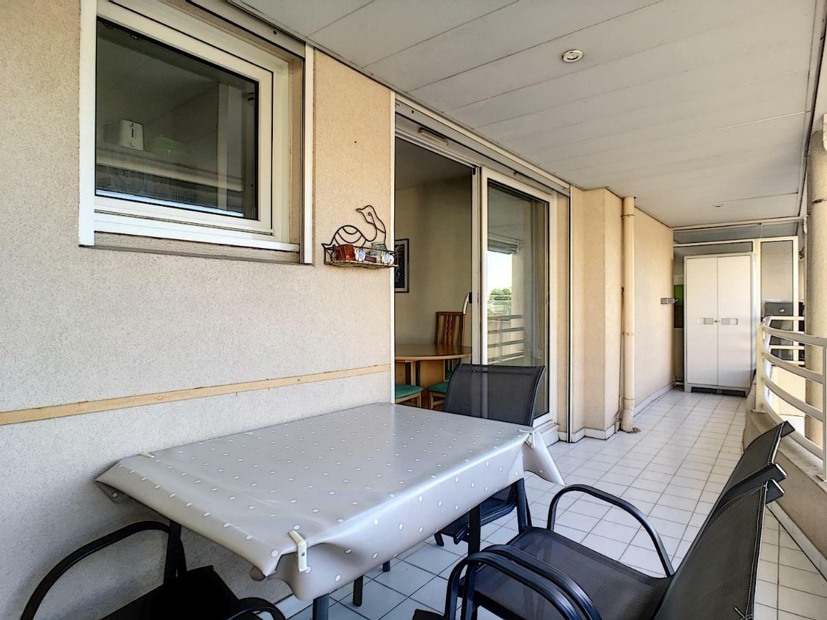 Cozy Apartment Sea View Air Cond Ґольф-Жуан Екстер'єр фото